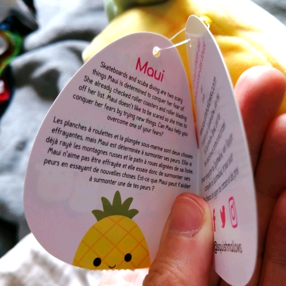 NWT 8" Valentines Pineapple Squishmallow plush - Picture 5 of 5